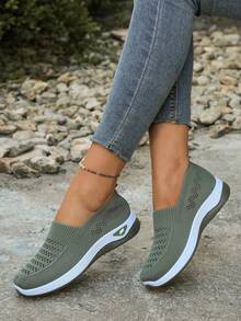 Women's Lightweight, Thickened, Soft-Soled Walking Shoes; Summer Knitted, Breathable Casual Shoes; Versatile Loafers Available In Multiple Colors.Slip-On Sneakers - Green - View 3