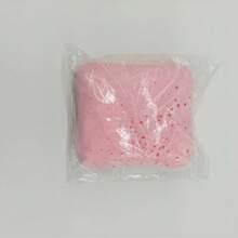 5cm厚淡黃色起司椰子油奶油軟裝飾，質地光滑細膩。靜音擠壓設計有助緩解壓力，非常適合在辦公桌前放鬆並調節日常心情。 - 多色 - 查看 13
