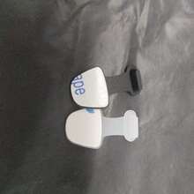USB-C 充電孔防塵塞 防丟保護蓋附清潔刷，適用於所有 Type-C 接口設備 - 多色 - 查看 13