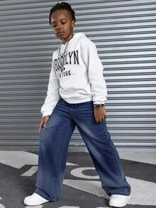 Young Boy Fashion Casual Straight Leg Jeans - Blue - View 4