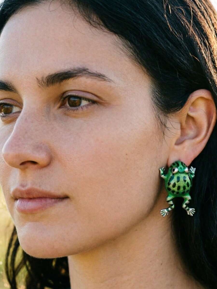 1 Pair Cute Green Graffiti Frog Ear Cuff Earrings, Suitable For Women's Daily And Party Wear - Green - View 1