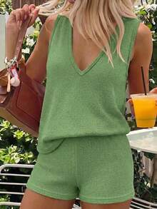 Bộ 2 món dệt kim đi biển cho nữ - màu xanh lá, áo tank top cổ chữ V, quần short dệt kim, dáng rộng mùa hè - màu xanh lá - Xem 5