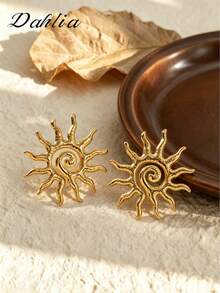 Women's Gold Stainless Steel Sun Earrings, Bohemian Vintage Round Sun Design Fashion Jewelry, Suitable For Party, Vacation And Daily Wear - Gold - View 7