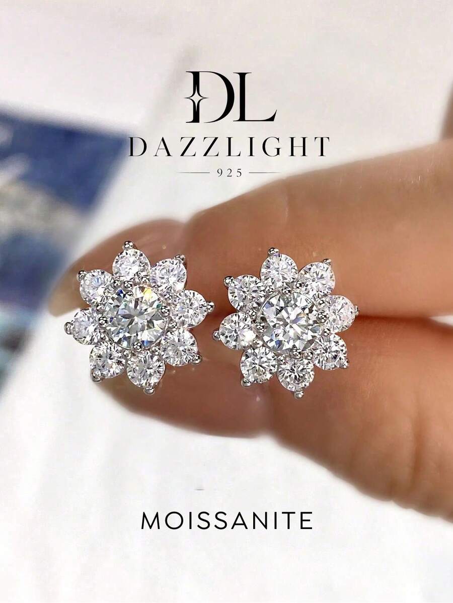 1 Pair Floral Design Earrings, Inlaid With 0.5 Carat Moissanite Diamonds, Material, Suitable For Weddings, Engagements, Anniversaries, And Makes A Great Gift