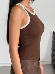 1pc Women's Basic Minimalist Casual Contrast Trim Ribbed Knit Tank Top, Round Neck Sleeveless Slim Fit Brown Camisole - Coffee Brown - View 5