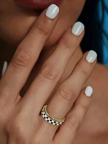 Niche Design Black And White Checkered Ring, High-End Fashion Minimalist Versatile Checkerboard Finger Ring - Black and White Checkered Ring - View 3
