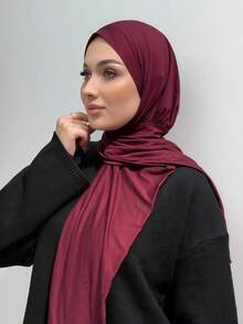 1pc Ready-To-Wear Instant Hijab Made By Soft, Breathable, And Anti-Pilling Fabric For Muslim. Suitable For Year-Round Use And Daily Wear By Muslims. - Burgundy - View 2