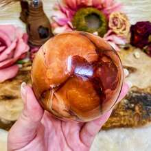 Bohemian Style - 1pc Elegant Natural Red Agate Sphere - Red Agate Quartz Ball With Geode, Suitable For Home Decor And Unique Holiday Gift, Perfect For Crystal Craft Collection - Red and White - View 9