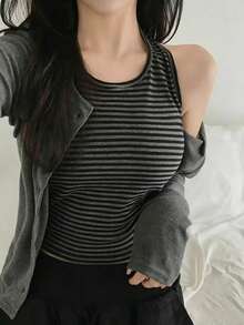 Atasan Kaos Lengan Panjang Bergaris Model Camisole Berlapis Vintage Musim Gugur 2026 untuk Wanita - Dark Grey - View 2