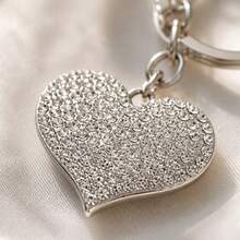 1 pieza Llavero con forma de corazón de strass plateado brillante, lindo dije para mochila, regalo de vuelta a la escuela, regalo brillante para ella - Plateado - Ver 2