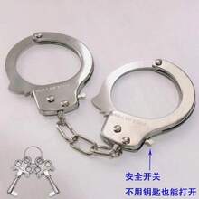 Halloween Stage Performance Plastic Prop Handcuffs Costume Police Accessory Handcuffs Model Realistic Role Play Anime Escape Room COS Magic Prop - Multicolor - View 4