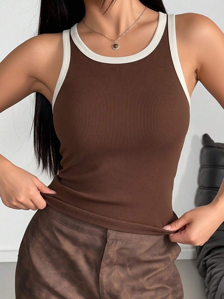 1pc Women's Basic Minimalist Casual Contrast Trim Ribbed Knit Tank Top, Round Neck Sleeveless Slim Fit Brown Camisole - Coffee Brown - View 1