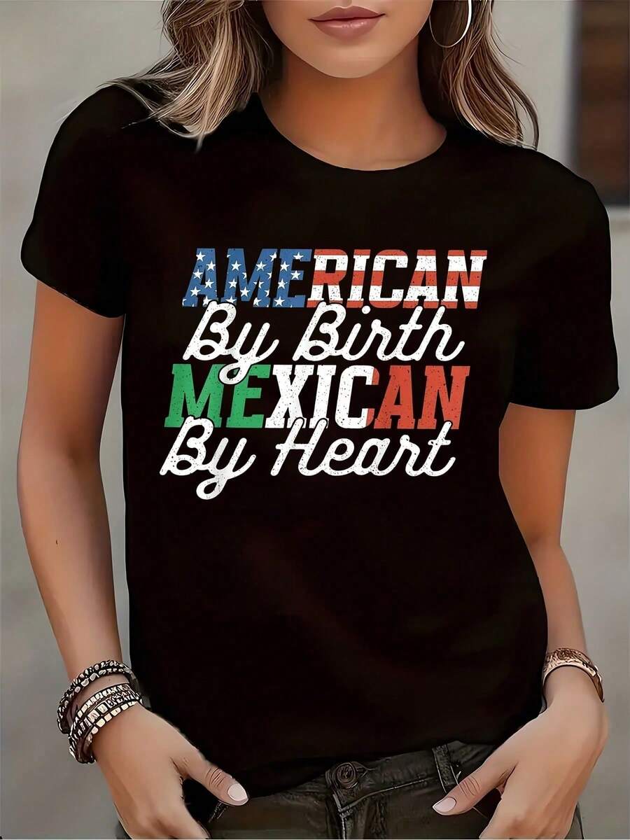 Women's Short-Sleeved T-Shirt With A Round Neck And The Print "Americans By Birth, Mexicans By Heart," Ideal For Everyday Wear And Cultural Celebrations. Comfortable, Suitable Fabric. - 黑色 - 查看 1