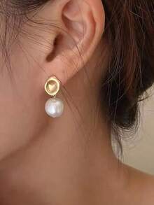 1 Pair S925 Sterling Silver French Style Gentle Minimalist Concave Asymmetrical Pearl Earrings, Light Luxury Niche Unique Exquisite Elegant Women's High-End Fashion Jewelry, Hypoallergenic, Suitable For Holiday Gifts Or Daily Wear - Pearl - View 13