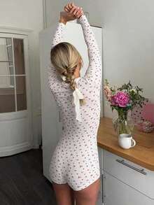 Women's White Printed Knit Dress, Long Sleeve V-Neck, Short Fitted Cut, Elegant And Comfortable, Suitable For Home Wear, Spring/Summer - Multicolor - View 8