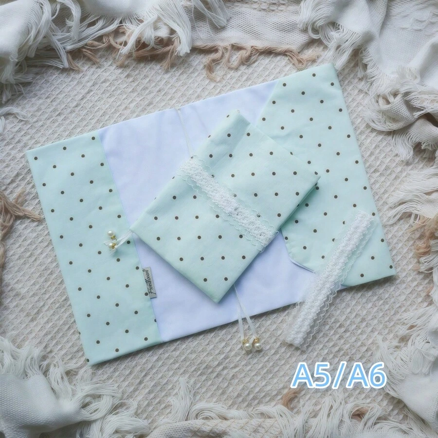 Sampul Buku Kain Polkadot Hijau Mint, Penutup Buku Tali Serut Mutiara dengan Hiasan Renda, Pelindung Jurnal Kain A5/A6 yang Dapat Digunakan Kembali untuk Penyimpanan Buku Catatan & Perencana, Kembali ke Sekolah