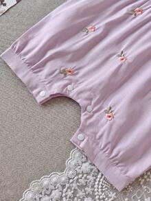 新生女嬰花卉刺繡蕾絲領杏色短袖連身衣 春夏款 - 紫色 - 查看 9