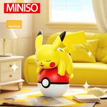 Miniso 1个随机夜光宝可梦精灵球微型生态瓶，可爱皮卡丘和伊布睡觉摆件，庭院装饰，节日和生日推荐礼物 - 1件隨機款式 - 查看 6
