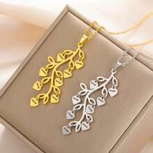 Kalung Stainless Steel dengan Liontin Pohon Berbentuk Hati, Dapat Disesuaikan dengan 1-8 Nama, Tahan Air dan Anti Karat, Hadiah Hari Ibu untuk Ibu/Istri/Teman, Cocok untuk Acara Sehari-hari dan Formal - MultiWarna - View 4
