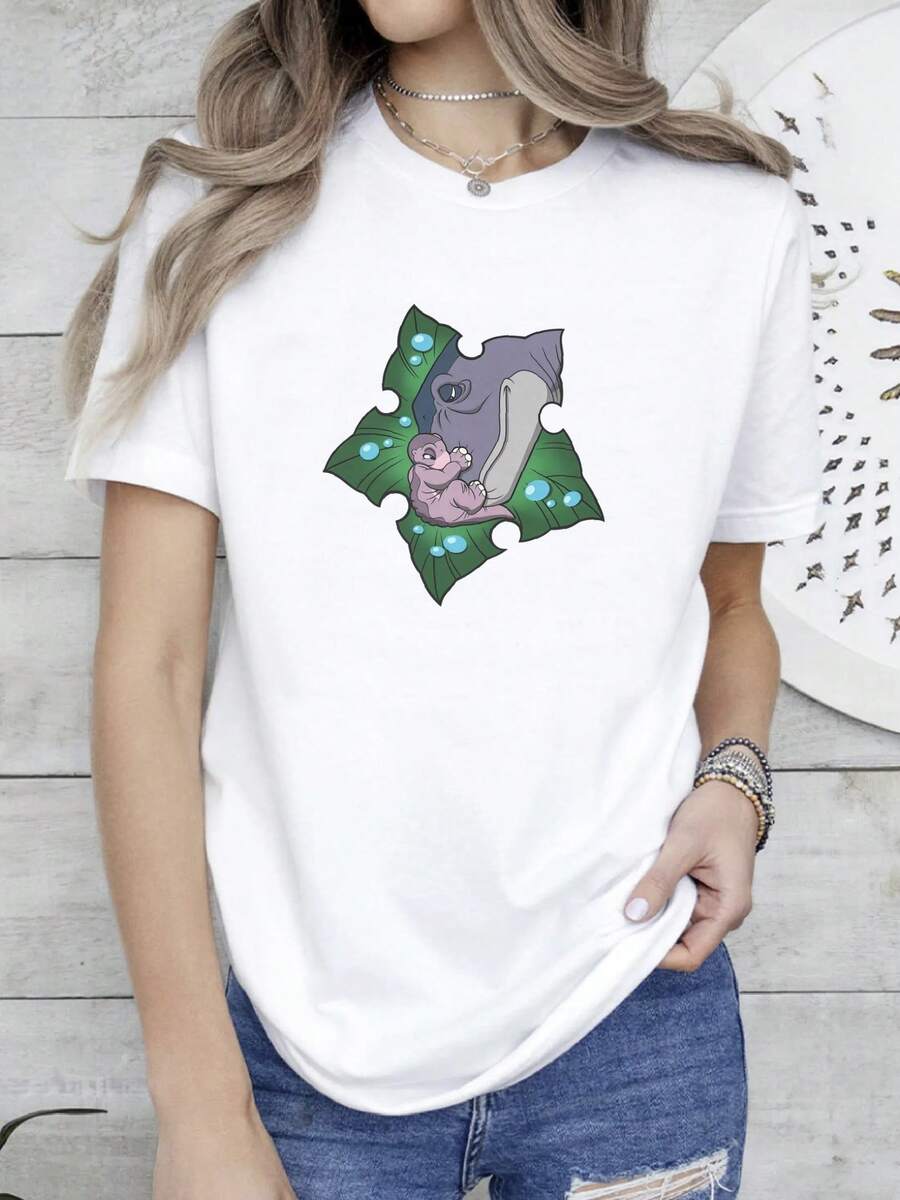 Damen-T-Shirt mit offiziellem Aufdruck, inspiriert von "", mit Baum-, Stern-, Enten-, Petrie- und grünen Blättern-Design - Weicher und atmungsaktiver Rundhalsausschnitt in Grün. - Weiss - Übersicht 1