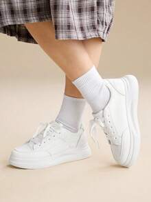 1 Paar Damen Mode Lässig Sport Weiß Sneaker 2026 Frühling Neu Vielseitig Nische Studenten Outdoor Leicht Skate Schuhe Paar Stil Alltagstrage Dicke Sohle Fleckenresistent Damen Schuhe - Weiss - Übersicht 5