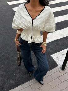 Blusa de mujer de unicolor con cuello en V profundo, cintura fruncida y dobladillo con volantes, camisa elegante ajustada con ribete de contraste - Caqui - Ver 5
