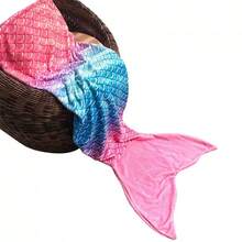 Rainbow Mermaid Tail Blanket, Shiny Gradient Size Mermaid Tail Wearable Pillow, Super Soft Flannel Sleeping Bag, Ideal Gift For Mermaid Lovers, Suitable For Beach, Home Sofa Bed - Multicolor - View 3