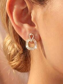 1 Pair Luxury Elegant Exquisite Sparkling Trapezoid Cut High-Transparency Zirconia + Round Zirconia Inlaid Double-Layer Hollow Circular Design Full Zirconia Round Hoop Earrings, Delicate Jewelry For Women Suitable For Evening Party, Date, Commute And Daily Wear - Circular Zirconium - View 2