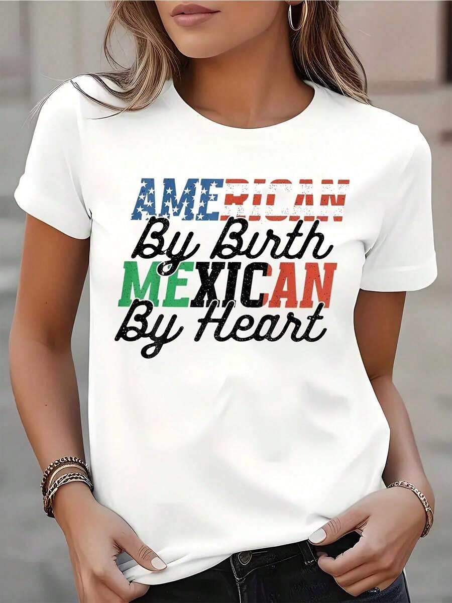 Women's Short-Sleeved T-Shirt With A Round Neck And The Print "Americans By Birth, Mexicans By Heart," Ideal For Everyday Wear And Cultural Celebrations. Comfortable, Suitable Fabric. - 白色 - 查看 1