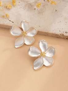 Anting-anting Bunga Mewah Elegan Premium, Anting-anting Tusuk Kreatif Serbaguna yang Dipersonalisasi, Anting-anting Kelopak Besar yang Berlebihan - Anting-anting berbentuk kelopak bunga besar - View 8