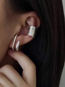 2件裝時尚極簡幾何銅色耳夾，適合女性日常與派對穿著 - 銀色 - 查看 2