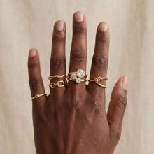 5 Stücke Set Goldfarbene Ringe, stapelbare geknotete & Cut Out Kettenringe mit Strass, vielseitiger Schmuck für Frauen - Gold - Übersicht 2