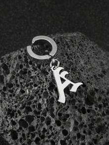 1pc Single Fashion Casual Versatile Personalized Exquisite Stainless Steel Cursive 26 Letter Pendant Men's Ear Clip, Non-Pierced Earring, Suitable For Daily Casual Decorative Wear - Multicolor - View 3