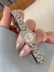 This Elegant And Classic Women's Watch Features An Oval Design, Exquisite Craftsmanship, And A Unique Style. - Silver - View 3