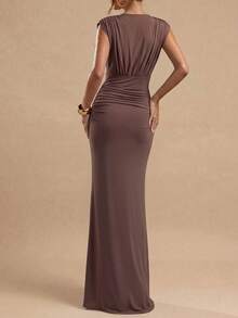 Tief ausgeschnittenes V-Ausschnitt plissiertes figurbetontes langes Kleid - elegant geeignet für Abendpartys und Hochzeiten, Damen Sommer Freizeitkleid - Braun - Übersicht 4