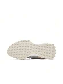 Sepatu Lari Kasual Low-Top Nyaman untuk Perjalanan Perkotaan dari New Balance NB 327, Unisex, Abu-abu/Putih - Light Grey - View 5