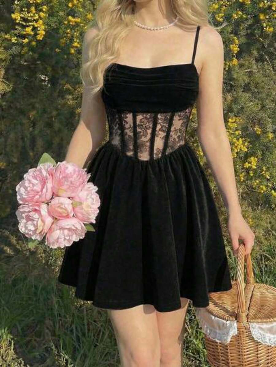 MOD Vestido mini con tirantes de espagueti y adorno de encaje en la cintura, color vino tinto vintage - Negro - Ver 1