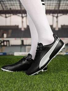 Puma 男款足球鞋 KING MATCH MG 人造草皮比賽訓練鞋 短釘低筒性能運動鞋 107572-01 - 黑色-彪馬白 - 查看 1