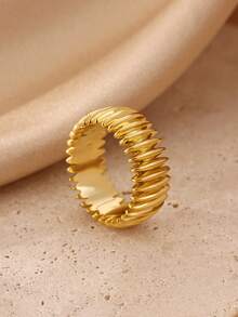 1 pieza Anillo texturizado con picos de estilo punk, banda chapada en oro de 18K, accesorio de diseño minimalista, regalo para uso diario y apilar - Multicolor - Ver 1