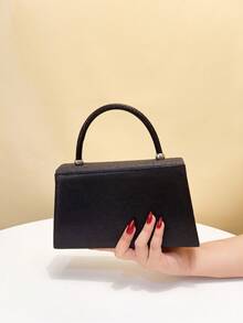Women's Straw & Velvet Evening Bag With Chain Strap, Suitable For Beach And Formal Parties - Maroon - View 7