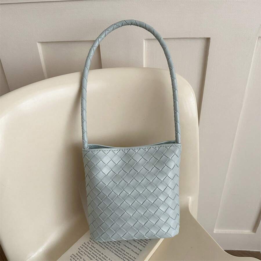 Vintage Woven Shoulder Bag For Women, Fashion Bucket Handbag With Designer Style - Silver - View 1