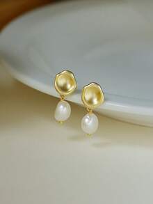 1 Pair S925 Sterling Silver French Style Gentle Minimalist Concave Asymmetrical Pearl Earrings, Light Luxury Niche Unique Exquisite Elegant Women's High-End Fashion Jewelry, Hypoallergenic, Suitable For Holiday Gifts Or Daily Wear - Pearl - View 9