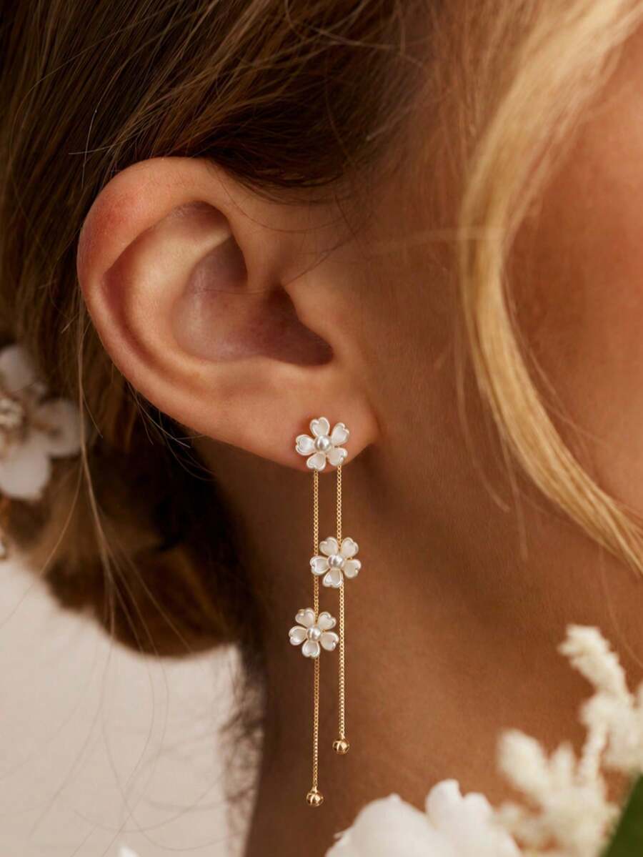 1 Pair Elegant White Flower Pearl Long Tassel Drop Earrings For Women, Gold Long Chain Pendant Earrings, Sweet Floral Jewelry, Suitable For Party, Wedding, Summer Vacation, Daily Wear - Multicolor - View 1