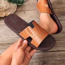 Men's Summer Breathable High-End Luxury Casual Slippers For Outdoor Wear - Black - View 2