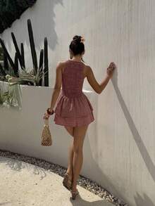 Vestido mini de mujer con ajuste ceñido, línea A, bajo con dobladillo, sin mangas, cuello de tripulación, con estampado de lunares rojos, estilo romá - Negro - Ver 3