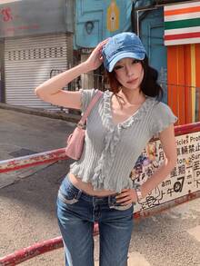Sommer Neu Koreanischer Stil Soft Girl V-Ausschnitt Rüschen Rippstrick Top - Damen Slim Fit Crop Kurzarm Shirt - Grau - Übersicht 2