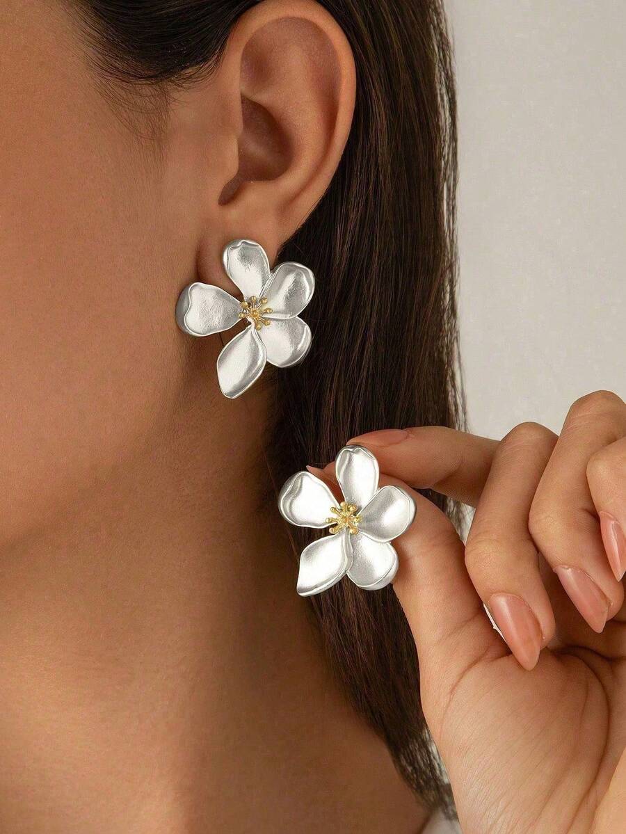 Anting-anting Bunga Mewah Elegan Premium, Anting-anting Tusuk Kreatif Serbaguna yang Dipersonalisasi, Anting-anting Kelopak Besar yang Berlebihan - Anting-anting berbentuk kelopak bunga besar - View 1