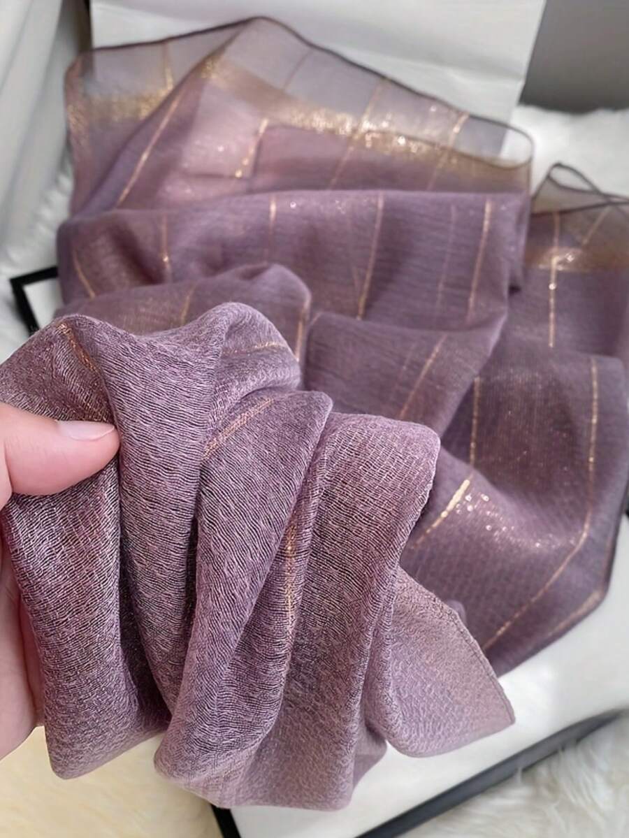 1件女款秋冬新款芋紫色薄款長圍巾,金線條紋設計,旗袍搭配絲巾披肩,防曬頭巾 - 紫色 - 查看 1
