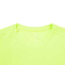 LI-NING Ice-Sensitive UV Protection T-Shirt, Men's Summer Breathable Running & Training Tee ATSW195 - Radiant Green - View 3
