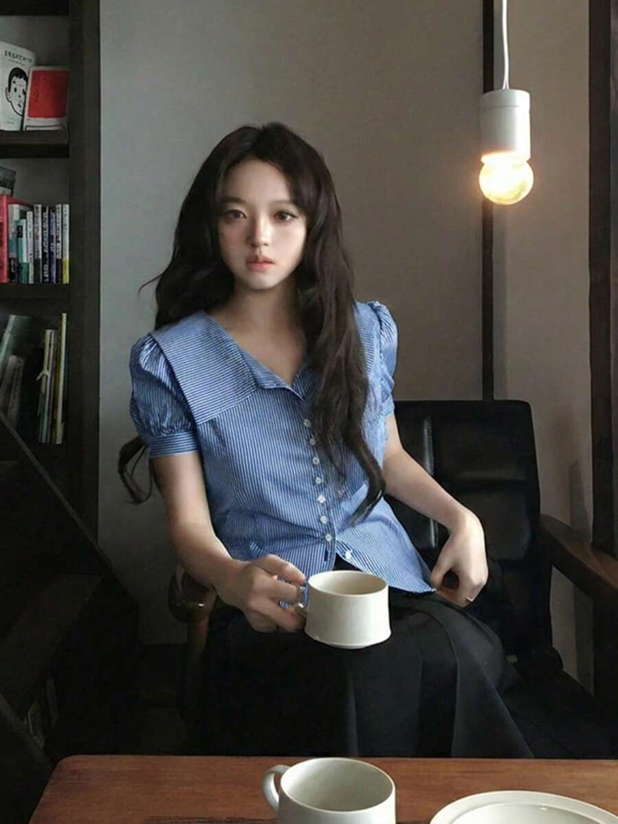黑白條紋領口V領收腰復古女款夏季設計泡泡袖小眾上衣 - 藍色 - 查看 1